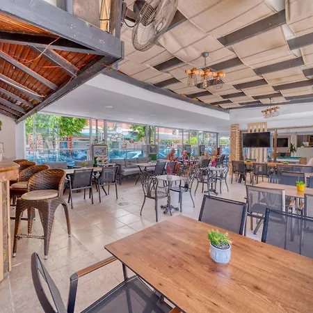 Kleopatra Icaria 公寓式酒店 阿拉尼亚