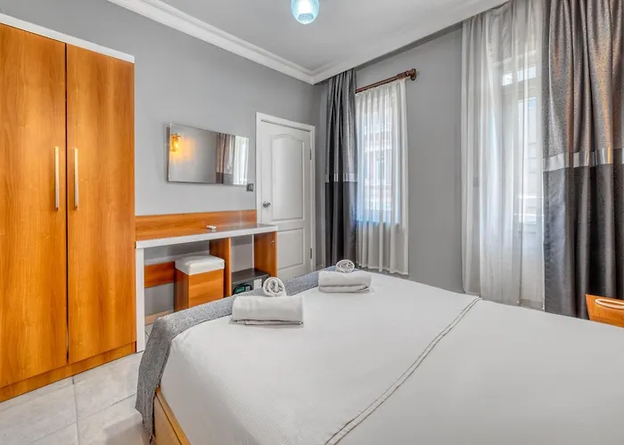 Kleopatra Icaria 公寓式酒店 3*