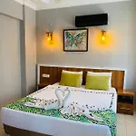 Kleopatra Icaria Hotel apartamentowy 3*
