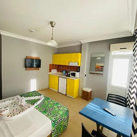 Kleopatra Icaria Апарт-отель 3*