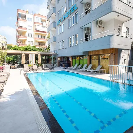 Kleopatra Icaria Aparthotel 3*