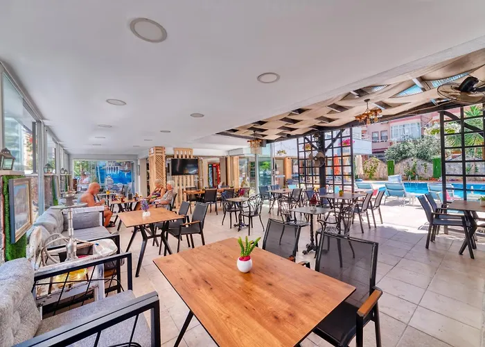 Kleopatra Icaria 3* Alanya